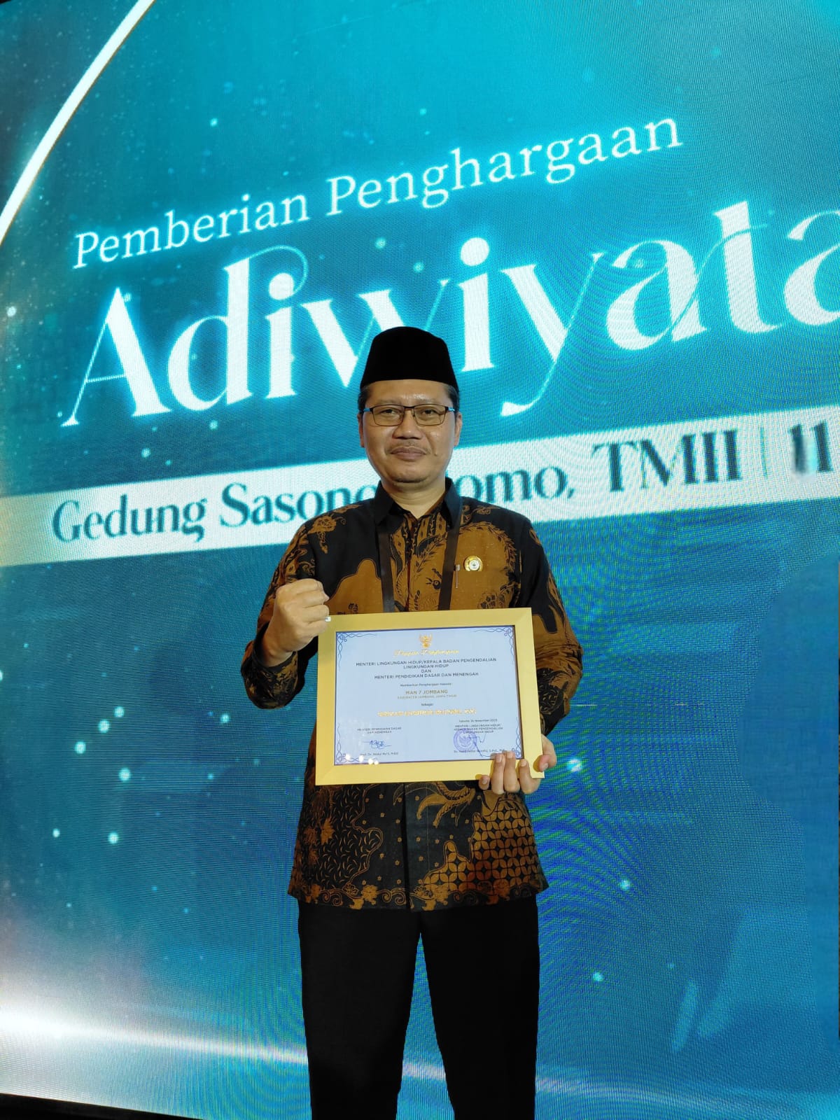 WhatsApp Image 2025-12-11 at 18.49.41